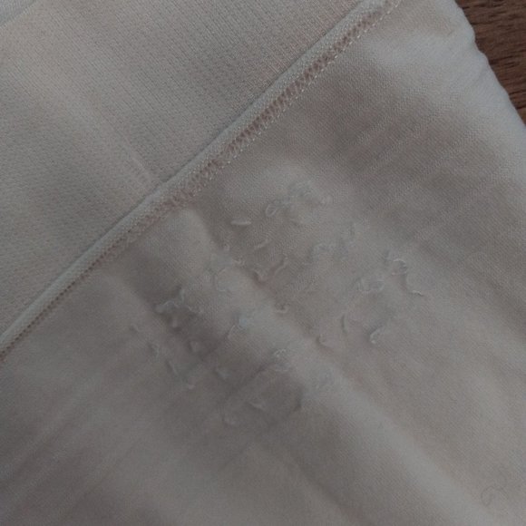 Warner's Beige No Pinching No Problem Nylon Smoothing Boyshorts UNWORN - Picture 9 of 13